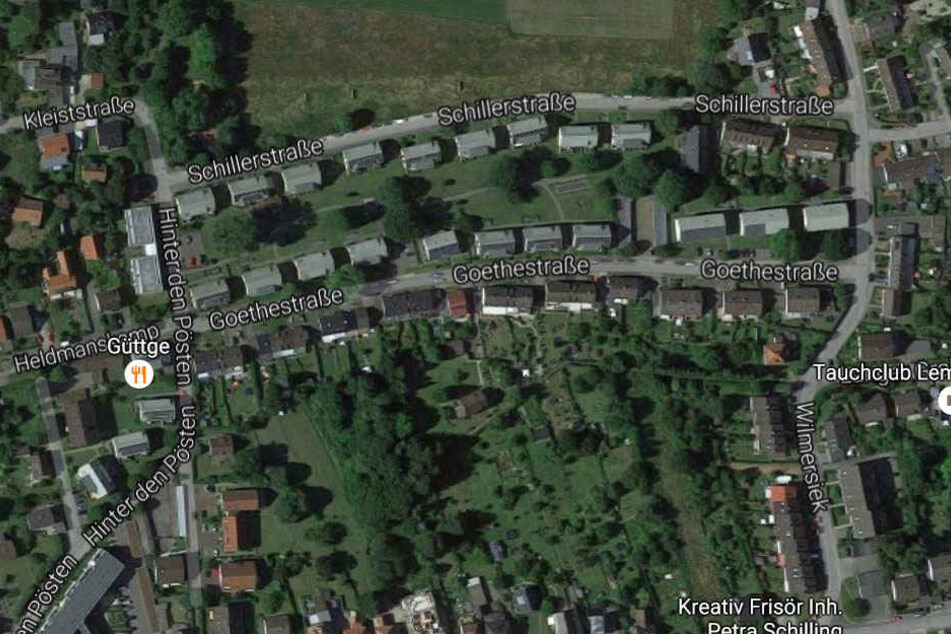 In der Goethestraße in Lemgo endete die Flucht eines Mannes, der wegen diverser Haftbefehle gesucht wird.