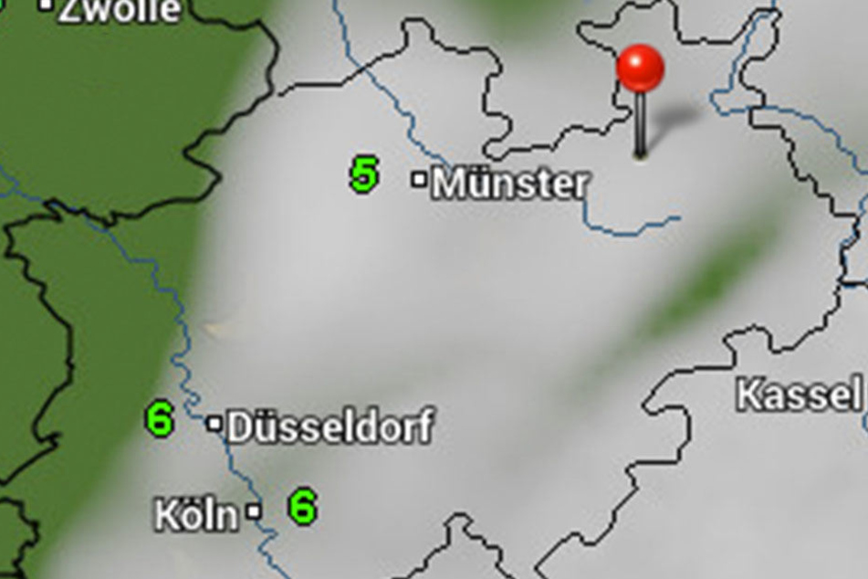 Dichte Wolken ziehen sich über OWL zusammen.