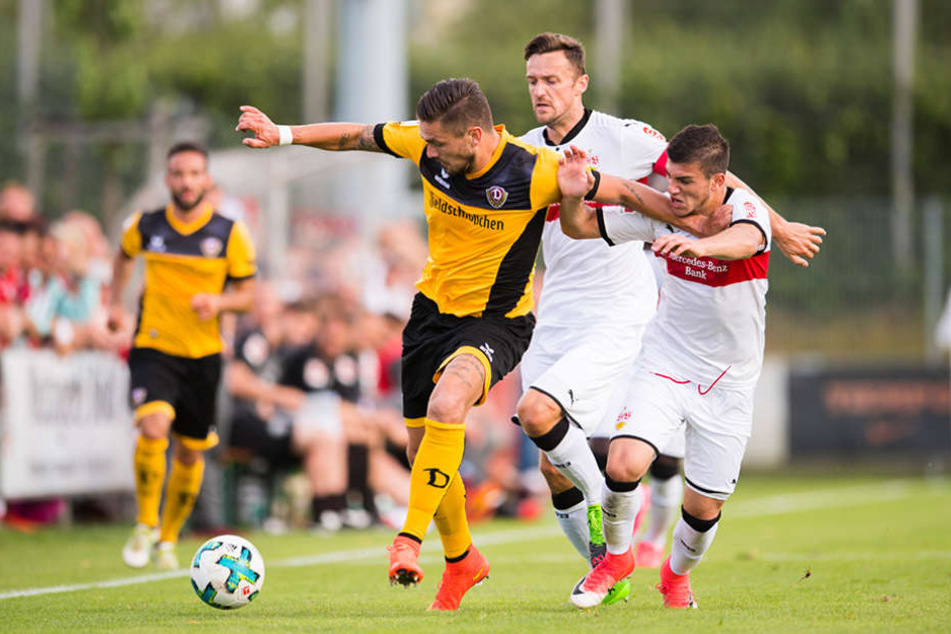 Testroet beim Testspiel gegen VfB Stuttgart.