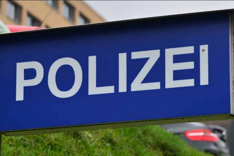 Der 21-Jährige ist betrunken zu der Polizeiwache in Bad Lippspringe gefahren (Symbolbild).