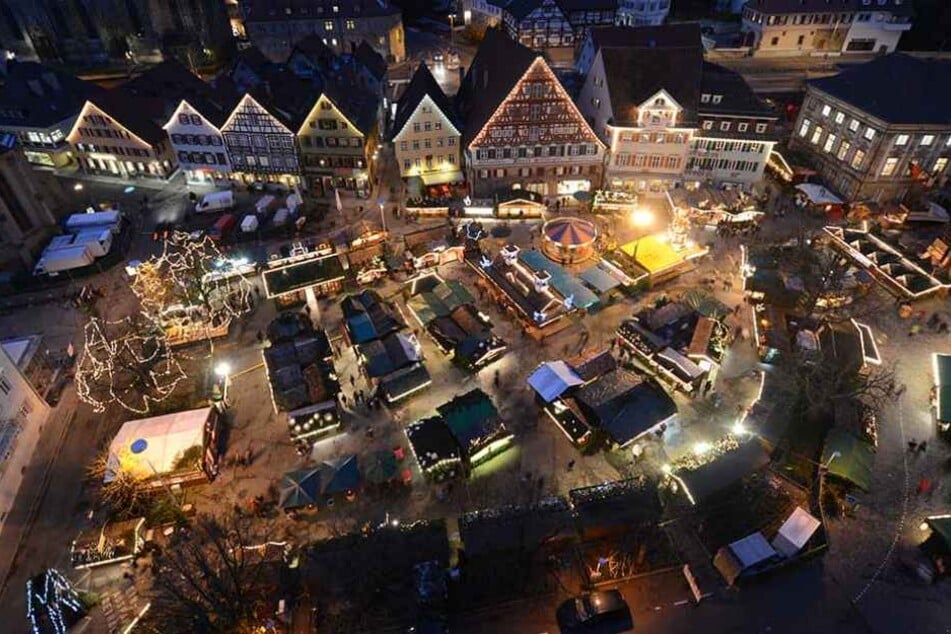 Lockt auch dieses Jahr vielleicht wieder eine Million Besucher an: der Esslinger Weihnachtsmarkt. (Archivbild)