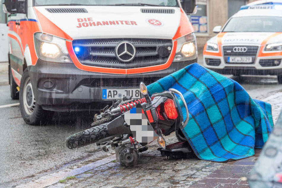 Das Motorrad ließ der Mann zurück - aus gutem Grund.