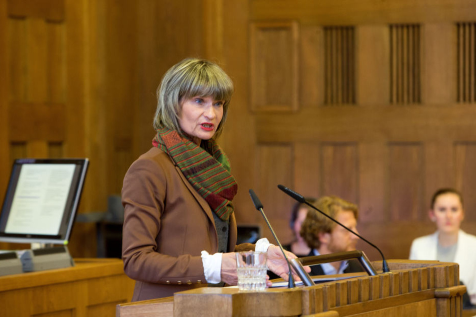 Oberbürgermeisterin Barbara Ludwig (56, SPD) am Mittwoch im Stadtrat.