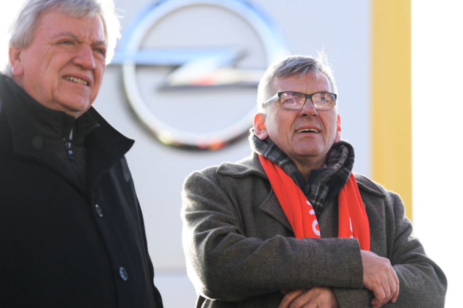 IG-Metalls Jörg Hofmann (rechts) kann auf die Rückendeckung von Hessens Premier Volker Bouffier zählen.