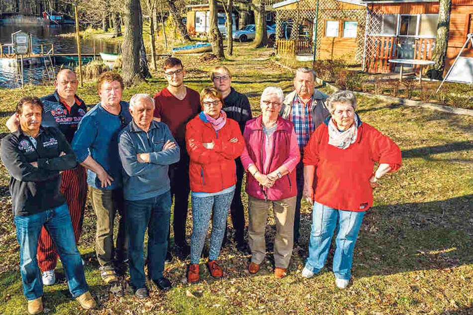 Die Dauercamper
sind eine
eingeschworene
Gemeinschaft,
die unermüdlich
für ihr kleines
Paradies im
Grünen kämpft.