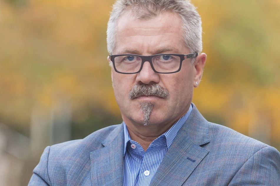 Container auf dem Weihnachtsmarkt ja, Poller nein, so Ordnungsbürgermeister Miko Runkel (56, parteilos).