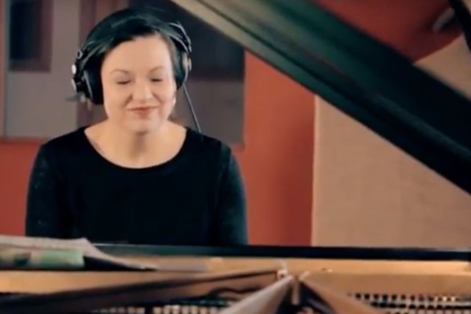 Laia Genc bei den Aufnahmen zum aktuellen Album "BIRDS".