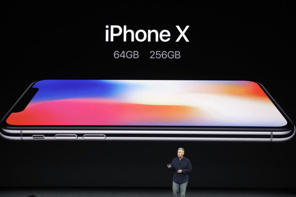 Das iPhone X kommt mit völlig neuem Design daher. Ein Experte rechnet mit über 50 Millionen Vorbestellungen.