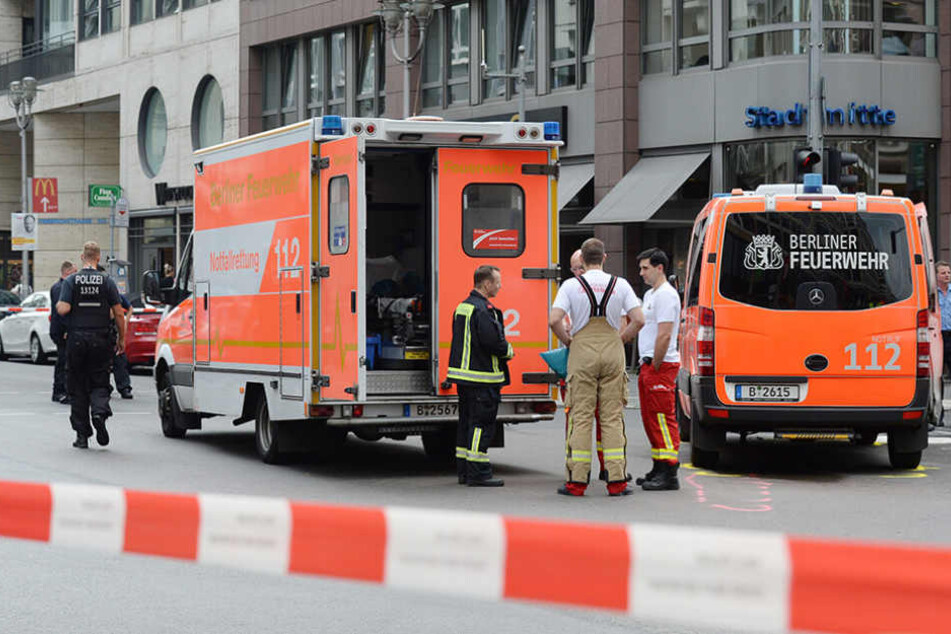 Derzeit kämpft die Berliner Feuerwehr mit 164 Einsatzkräfte gegen das Feuer im U-Bahntunnel. (Symbolbild)