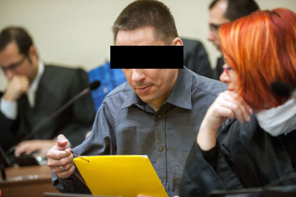 Ralf Wohlleben gemeinsam mit seiner Anwältin Nicole Schneiders.