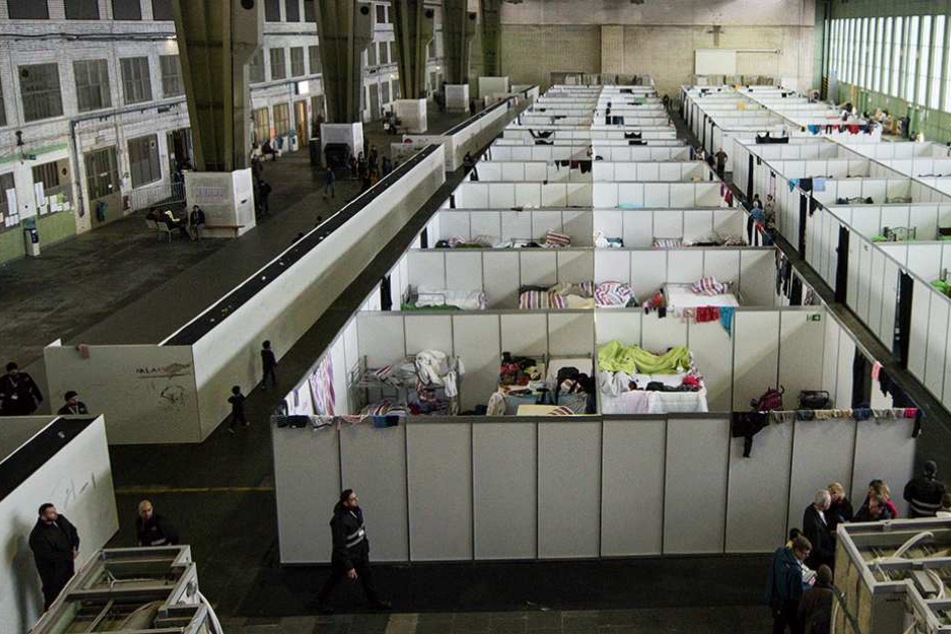 Mit Massenunterkünften, wie hier in Tempelhof ist es in Berlin inzwischen vorbei.