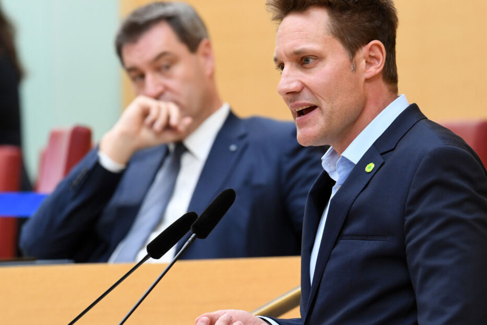 Ludwig Hartmann (r.) übt deutliche Kritik an Ministerpräsident Markus Söder.