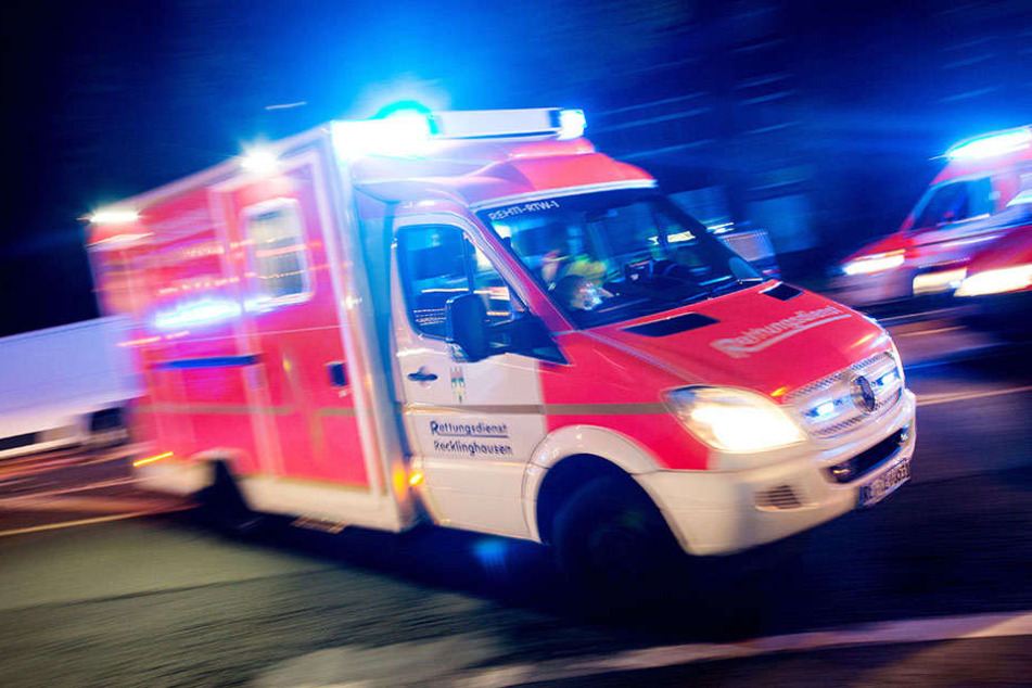 Ein Krankenwagen musste die Schwerverletzte ins Krankenhaus bringen.