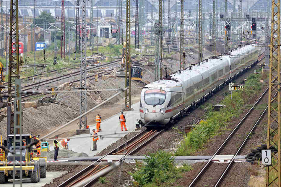 Die Deutsche Bahn nimmt in den kommenden Wochen Weichenarbeiten zwischen dem Hauptbahnhof und dem Leipziger Norden vor.