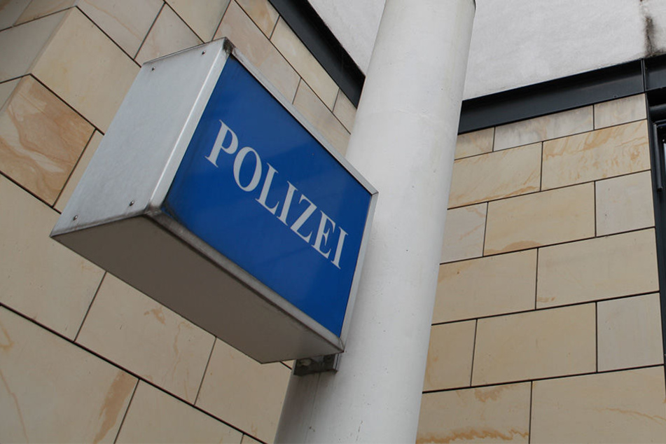 Ein 70-Jähriger brachte den Diebstahl seines Fahrrads auf dem Polizeirevier Petershagen zur Anzeige.