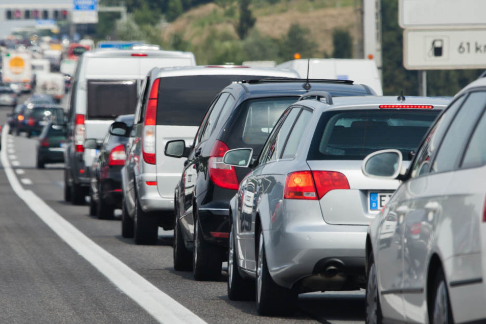 Das Ende der Sperrung der Teilstrecke der A45 verzögert sich wegen Aufräumarbeiten (Symbolbild).