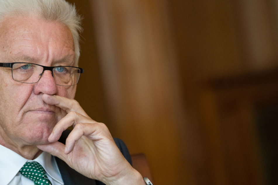 Ihm ist Innenminister Strobl dankbar: Ministerpräsident Winfried Kretschmann (Grüne)