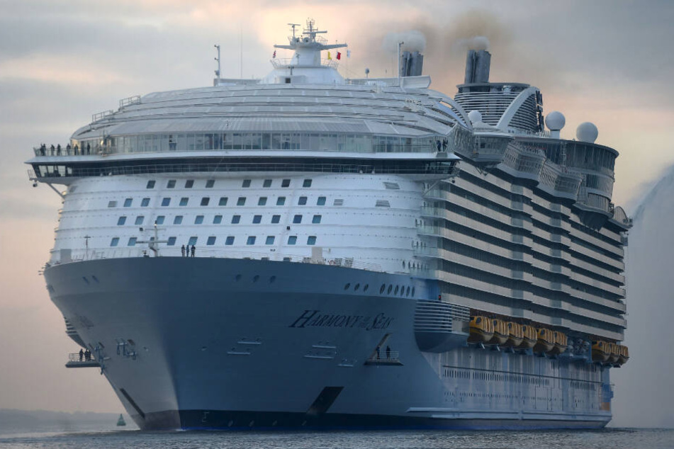 Das Kreuzfahrtschiff "Harmony of the Seas" der Reederei Royal Caribbean. Von einem ähnlichen Typ Schiff stürzte Chloe Wiegand in die Tiefe.