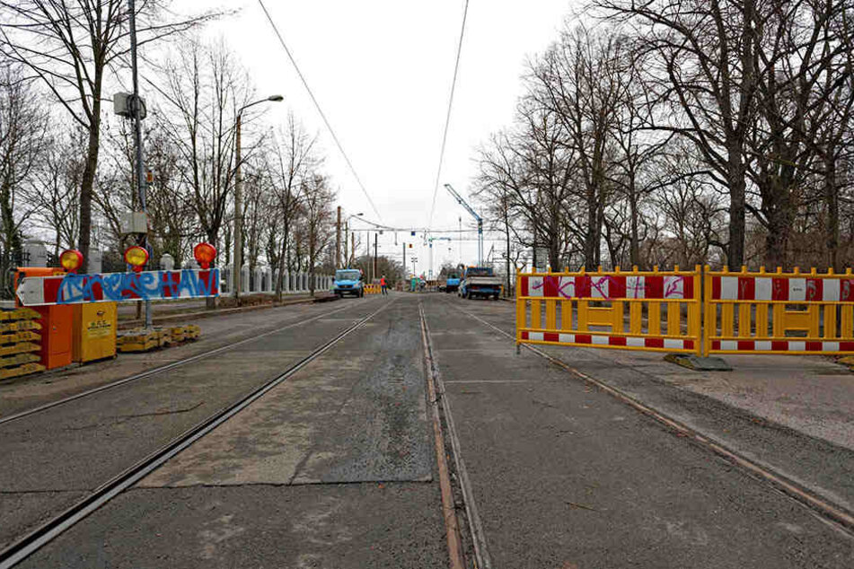 9 von 10 Brücken im Leipziger Straßennetz sind baufällig, einige müssen komplett erneuert werden. Wie hier die Bornaische Brücke in Connewitz.