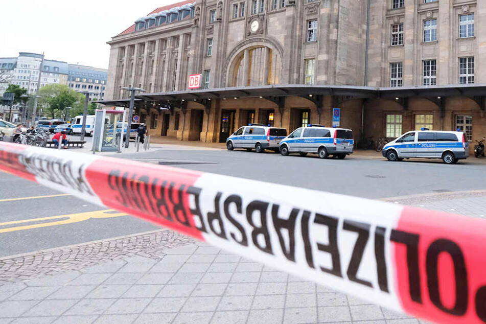 Am Willy-Brandt-Platz, nahe des Leipziger Hauptbahnhofs, stach der 28-jährige aus heiterem Himmel auf die Frau ein (Symbolbild).
