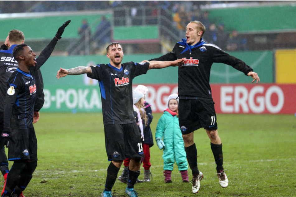 Darüber dürfte sich der SC Paderborn wirklich freuen! Gegen die Bayern ist die Benteler-Arena ausverkauft.