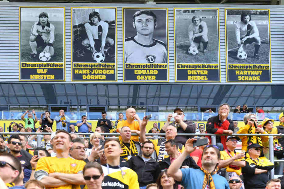 Eduard Geyer hat seine Ehrenspielführer-Würde abgegeben und wird somit bald aus der Galerie im Rudolf-Harbig-Stadion verschwinden.