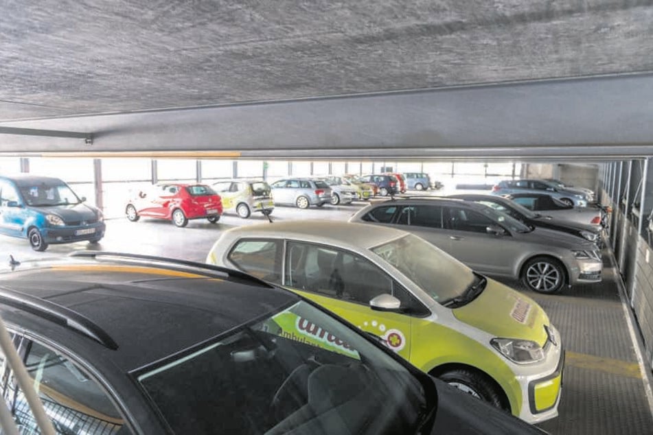 Um drei solche Halbetagen wird das Parkhaus im Frühjahr 2019 erhöht.