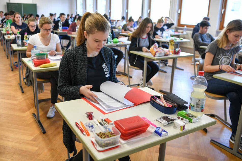 https://media.tag24.de/0/c/6/c61240def2baf931e85c.jpg