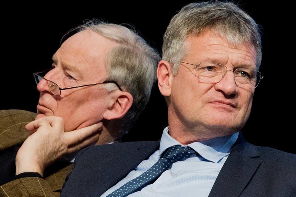 Die AfD-Vorsitzenden Jörg Meuthen (r) und Alexander Gauland brauchen für ihre Partei dringen Geld.