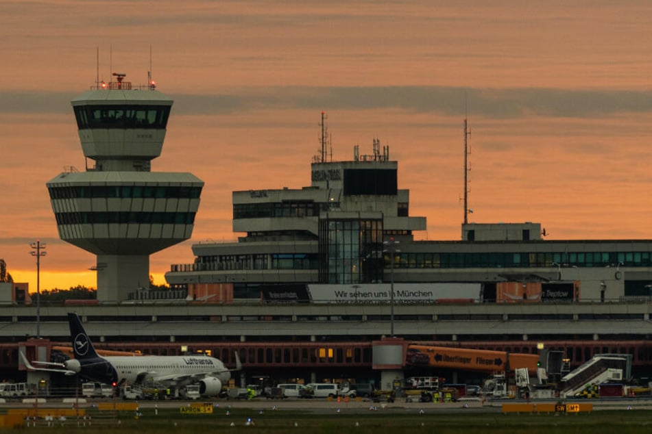 Am Berliner Flughafen Tegel kam es am Mittwoch zu einem Brand. (Symbolbild)