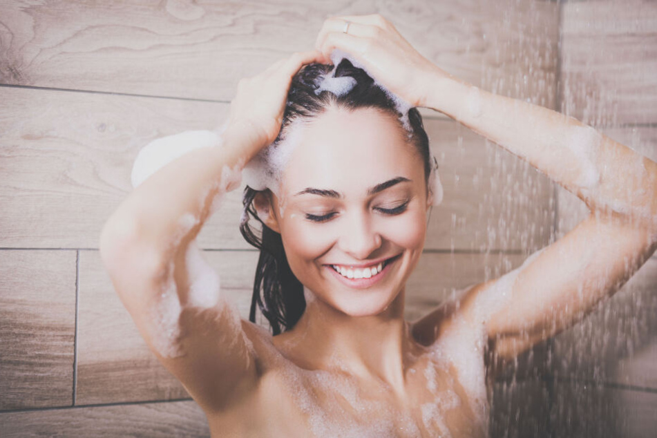 Die Alpakaseife schäumt und pflegt die Haare.
