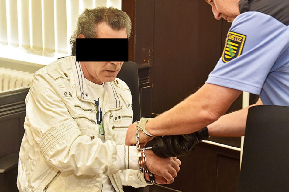 Kamel K. (54) versuchte sich vor Gericht rauszureden, jammerte und lamentierte - ohne Erfolg.