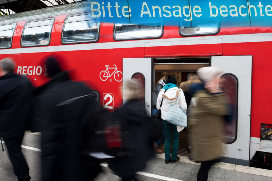 Fahrgäste sollten vorab die Abfahrtszeiten prüfen.