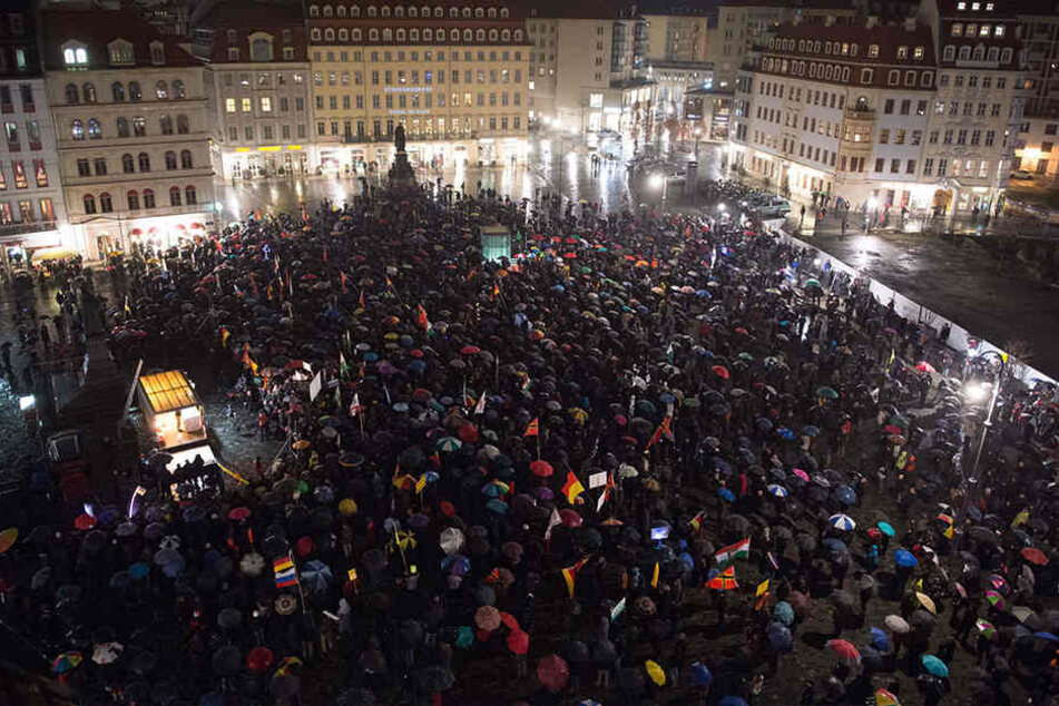 Der Neumarkt am 22.02.2016. An diesem Tag wurde einer Demonstrantin die Rippe gebrochen.