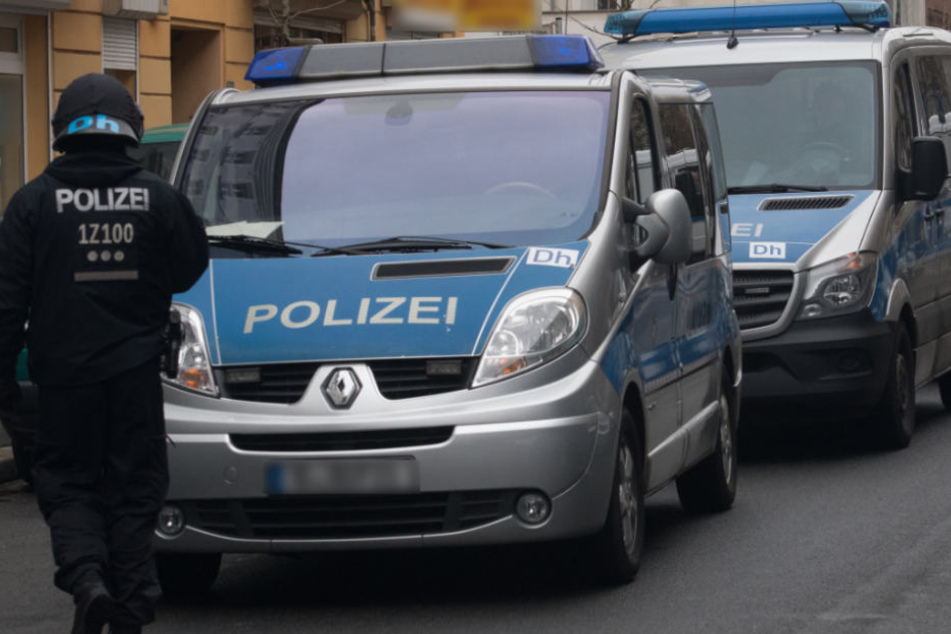 Zeugen alarmierten die Polizei (Symbolfoto).