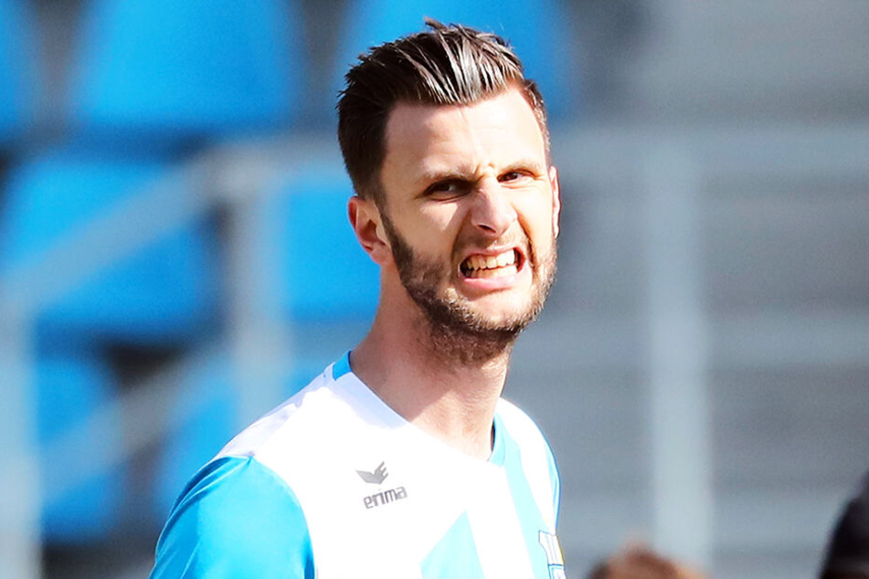 Dejan Bozic, der in der Vorwoche beim 2:3 in Neugersdorf sein 20. Saisontor erzielte, sitzt am Samstag seine Gelbsperre ab.