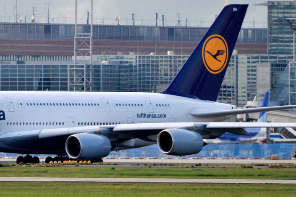 Mit dem Jumbo-Jet will die Lufthansa der hohen Nachfrage entgegenkommen.