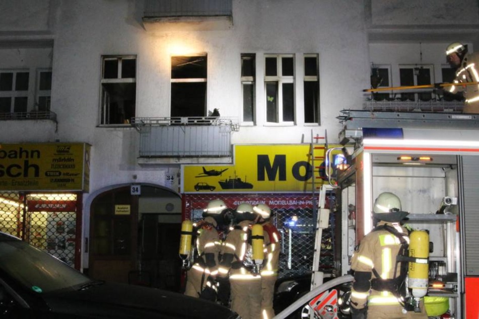 Eine Wohnung in Berlin-Tempelhof stand am Mittwochmorgen in Flammen.