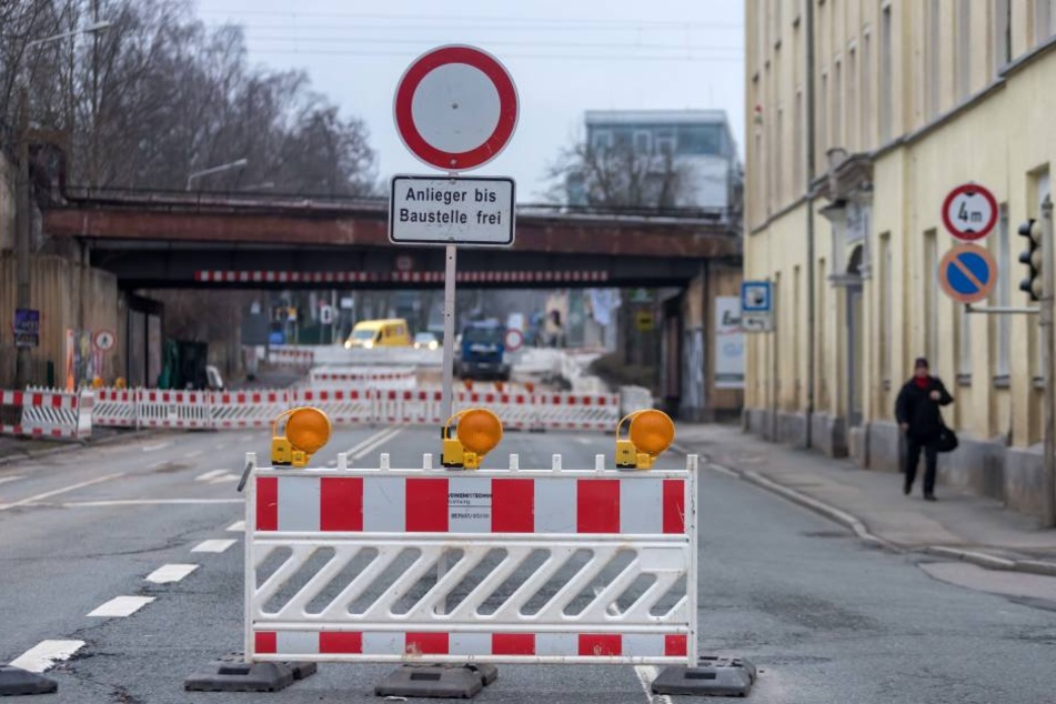 Jüngster Rohrbruch: Am 26. Dezember brachen die Rohre unter der Reichenbacher Straße. Ursache: Materialermüdung und erhöhte Belastung durch steigendes Verkehrsaufkommen.