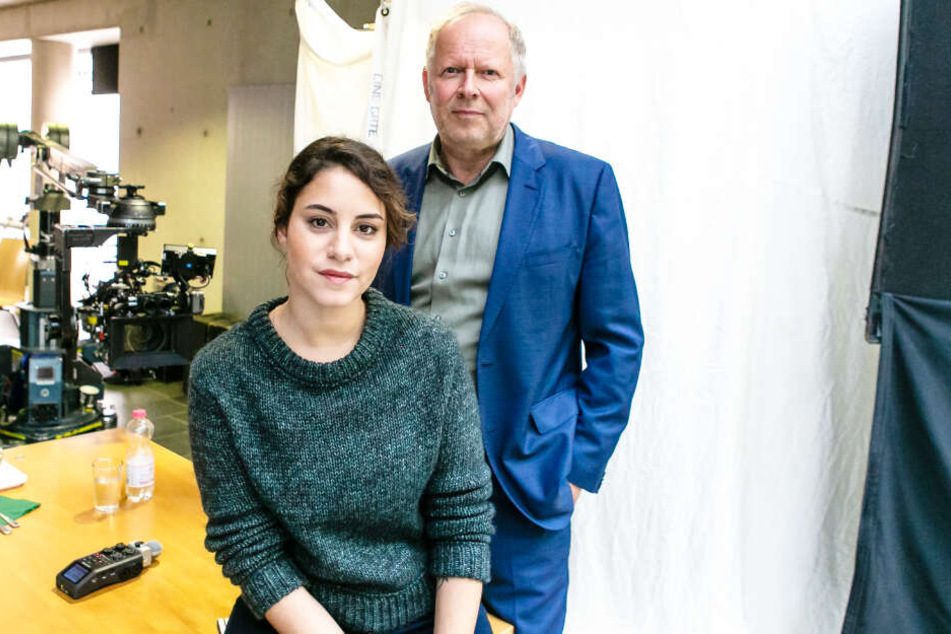 Die Schauspieler Almila Bagriacik (29) und Axel Milberg drehen derzeit in Kiel eine neue "Tatort"-Folge.