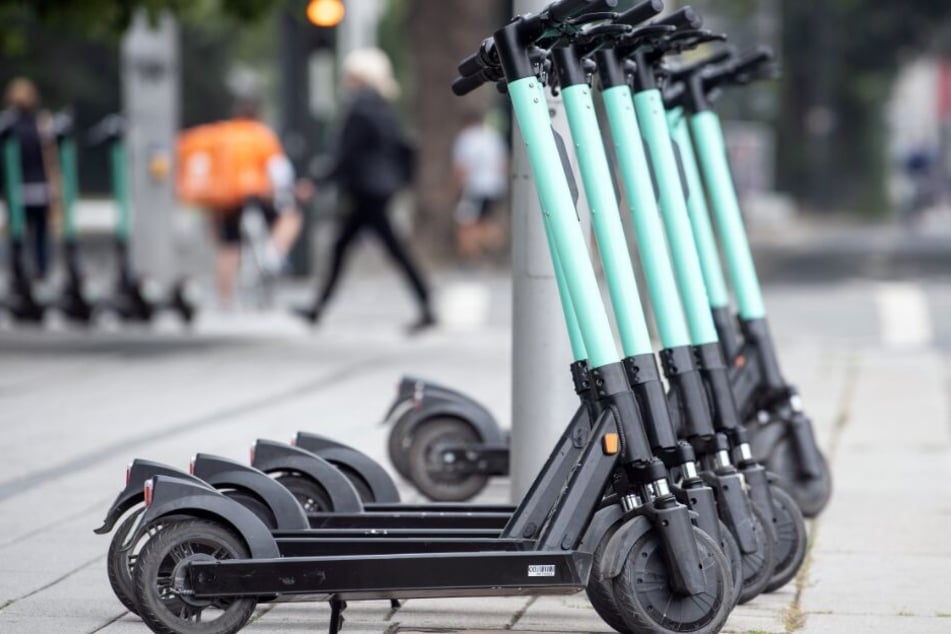 Die neuen E-Scooter sind bei vielen ein beliebtes Fortbewegungsmittel.