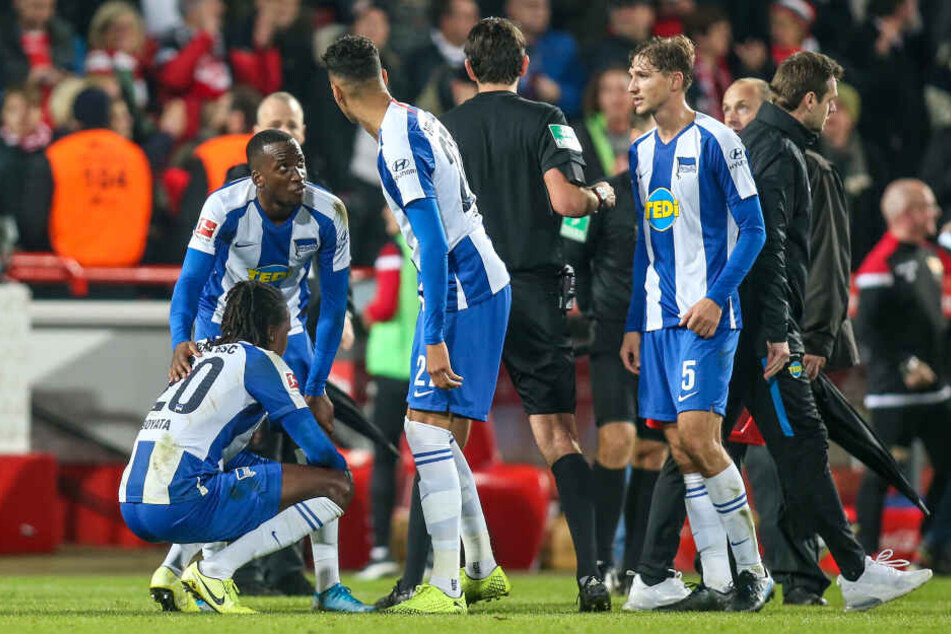 Trost für Boyata: Sein Foul an Christian Gentner sorgte für den entscheidenden Elfer.