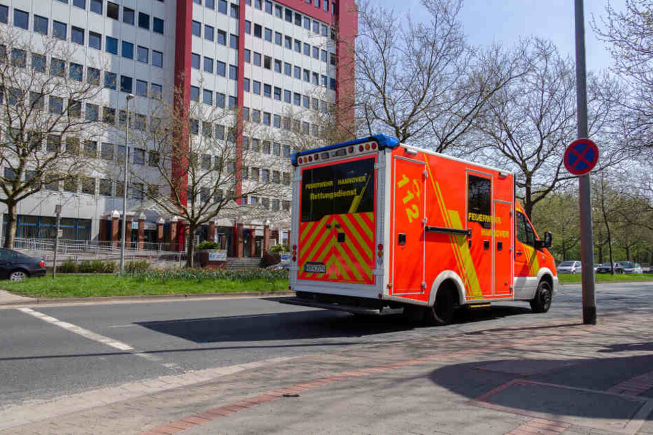 Der 21-jährige wurde bei der Schlägerei leicht verletzt (Symbolbild).