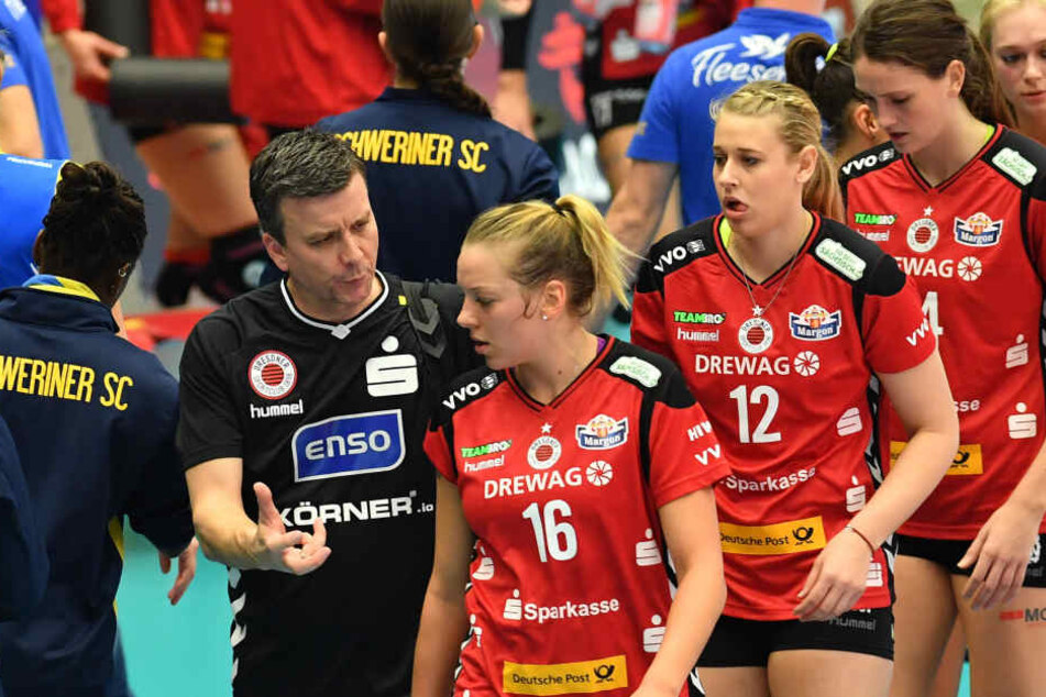 Alexander Waibl (li.) und Katharina Schwabe (Nummer 16) sind vom Sieg gegen Stuttgart überzeugt.