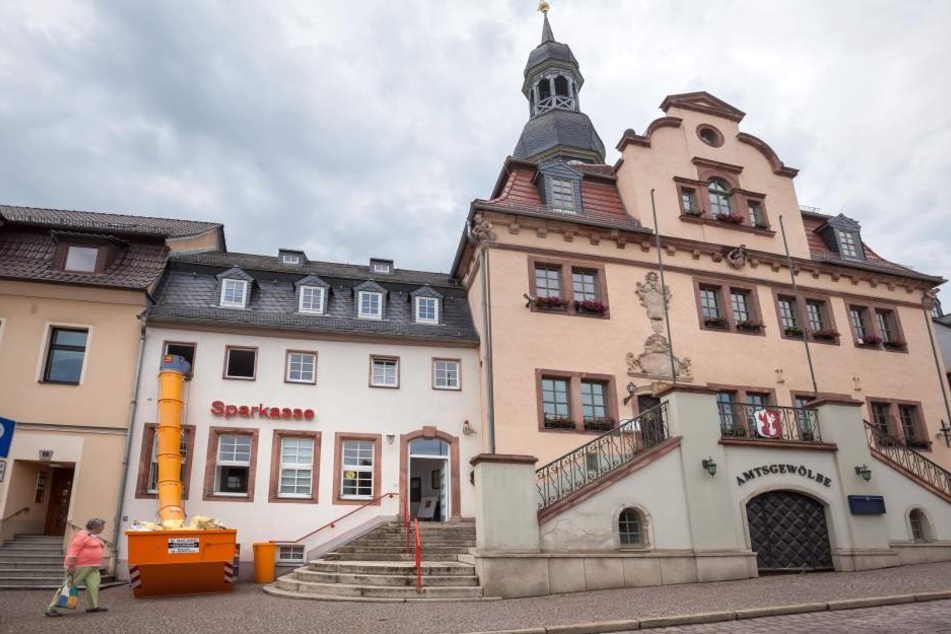 Ausgerechnet in der Festwoche "125 Jahre Sparkasse Waldenburg" wurde die Geschäftsstelle geflutet.