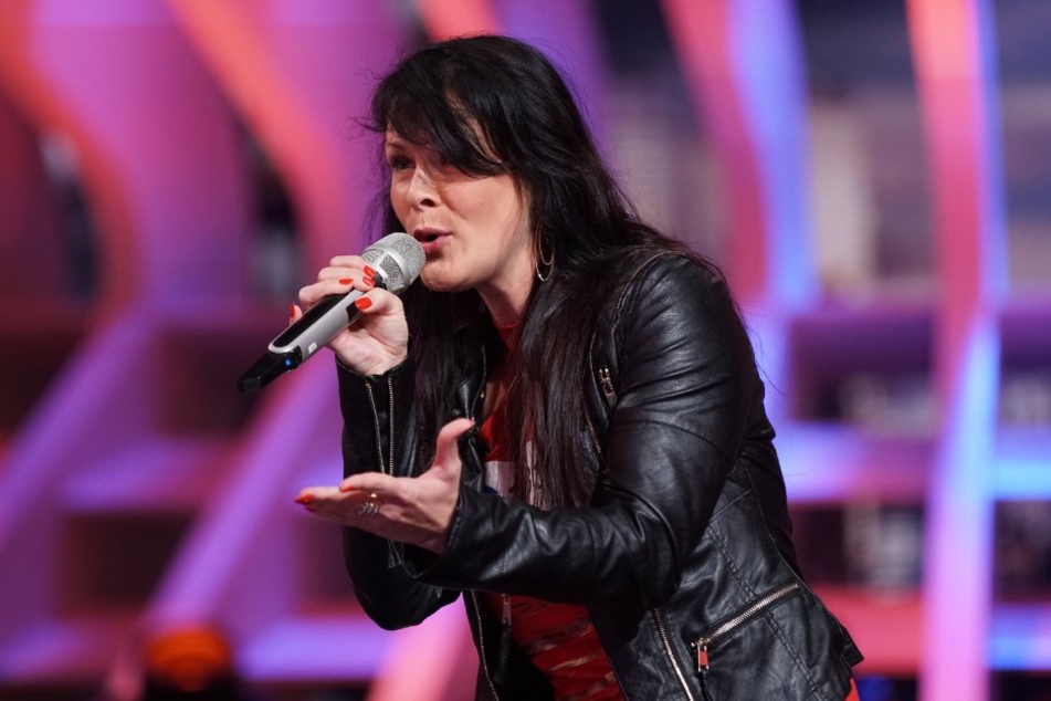 Jasmin Weber will mit Schlager-Songs die Jury erobern.