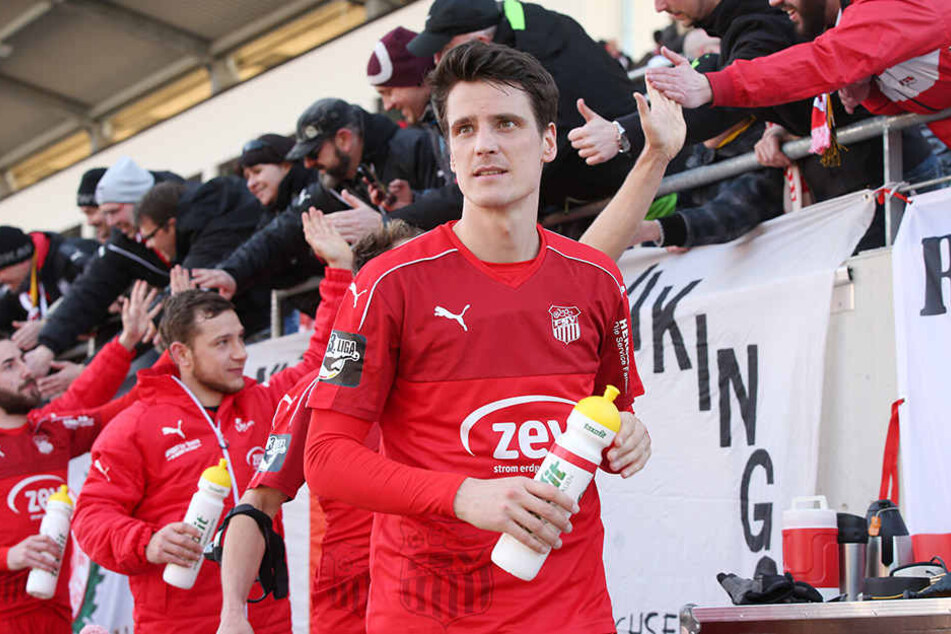 Jonas Acquistapace hat nur bis
zum 30. Juni Vertrag beim FSV.
Ob er eine Zukunft in Zwickau
hat, ist noch völlig offen.