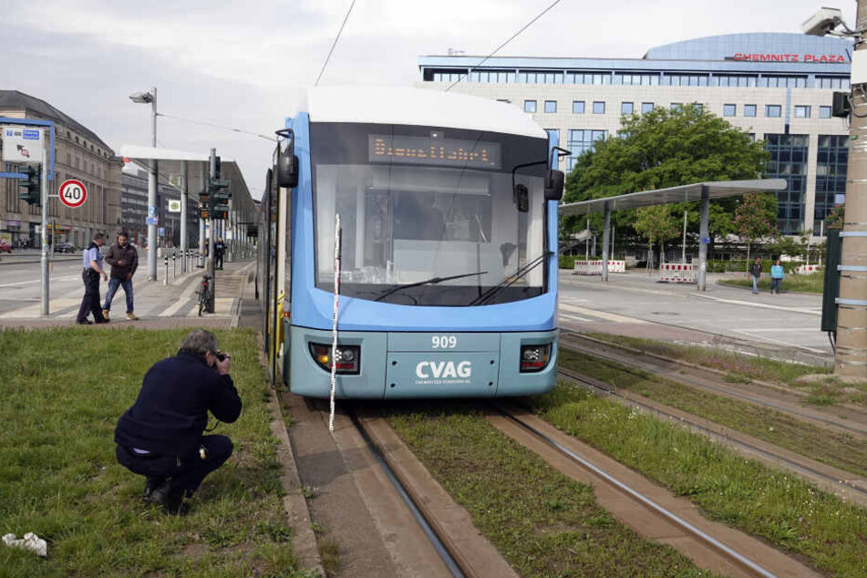 Immer wieder tote Kinder im Straßenverkehr: Im Mai vergangenen Jahres wurde ein fahrradfahrendes Mädchen (12) an der Zentralhaltestelle von einer Tram erfasst.