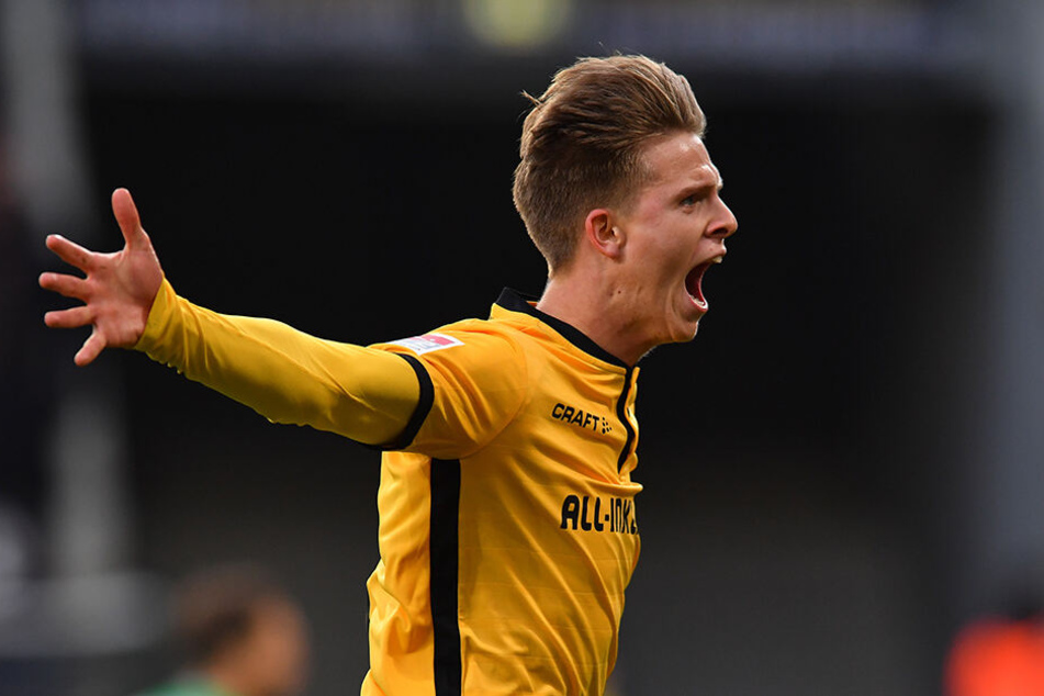 Dzenis Burnic schreit seinen Jubel heraus. Der 2:1-Siegtreffer gegen St. Pauli war sein bisher einziges Saisontor für Dynamo.