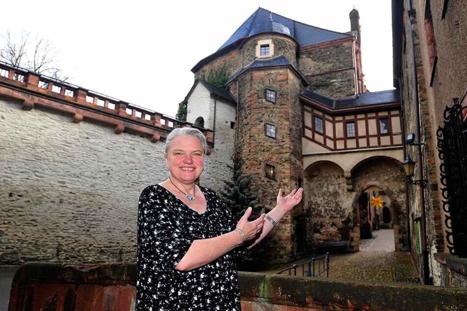Willkommen auf Burg Mylau. Chefin Sina Klausnitz freut sich auf Besucher von nah und fern.